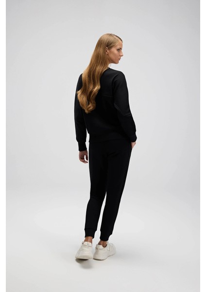 Logolu Pamuklu Regular Fit Bisiklet Yaka Sweat Bayan Sweat EF567 indirimleri