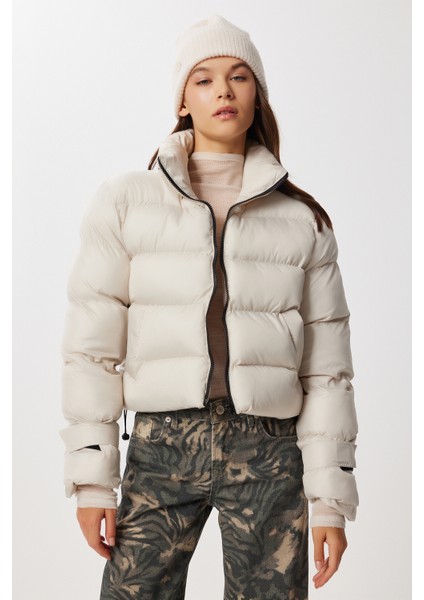 Dik Yaka Kısa Şişme Mont LZV0032 Taş fiyatları