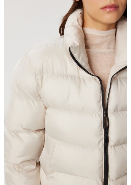 Dik Yaka Kısa Şişme Mont LZV0032 Taş indirimleri