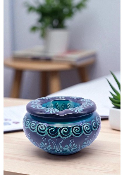 Yeşil Kabartma Desenli Büyük Seramik Sigara Küllüğü (12X7 Cm) modelleri
