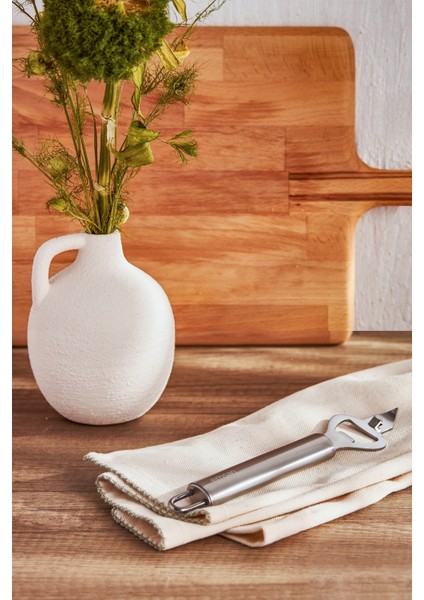 Şık ve Modern Gümüş Takı, Zarif Tasarım, Günlük ve Özel Kullanım Için Ideal fiyatları