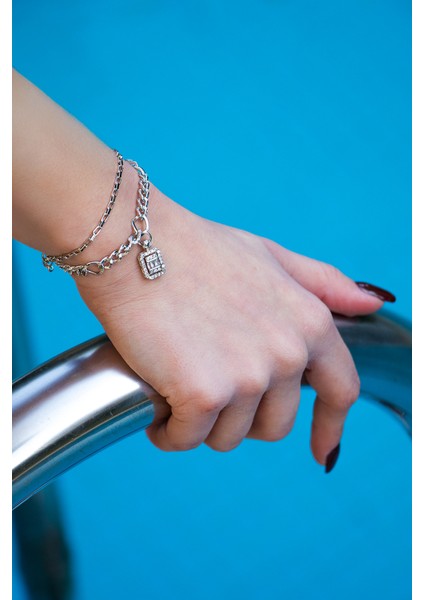 Kadın Gümüş Dikdörtgenli Bileklik