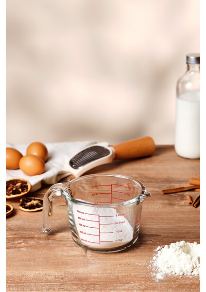 500 ml Borosilikat Ölçü Kabı, Beyaz, Dayanaklı ve Pratik Kullanım