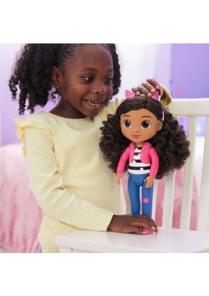 Gabby's Dollhouse Gabby Girl Figür 33 cm