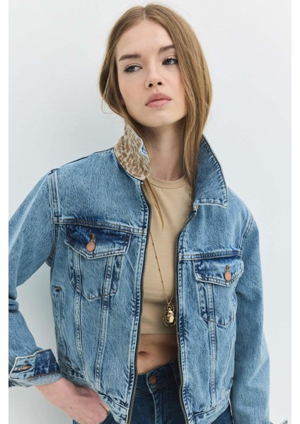 Regular Fit Yaka Leopar Desenli Orta Indigo Kadın Jean Ceket fırsatları
