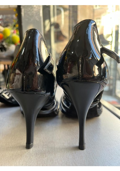 Iyah Rugan Deri 8,5 cm 11 Pont Çok Bantlı Model Tango, Dans ve Salon Ayakkabısı modelleri