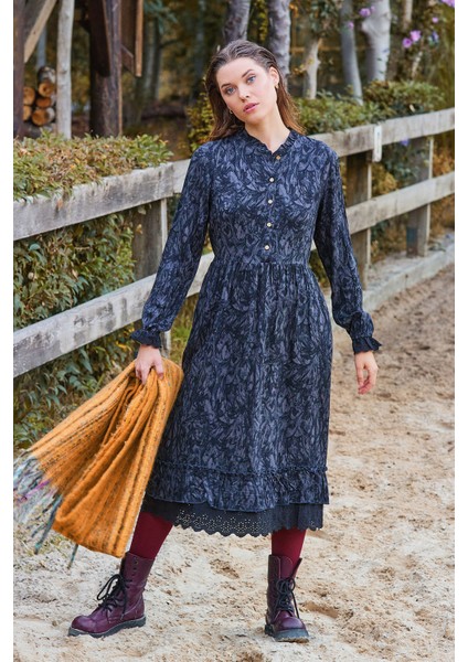 Düğme Detaylı Dantelli Uzun Kollu Elbise modelleri