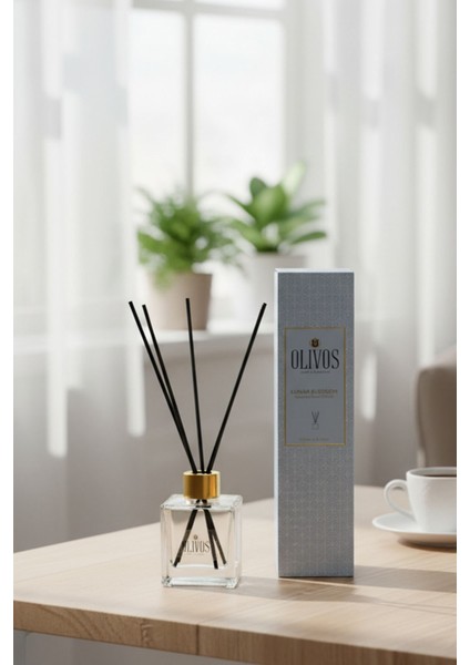Lunar Blossom Gardenya Çubuklu Oda Kokusu 100 ml – Zarif ve Dingin Beyaz Çiçek, Uzun Süreli Etki