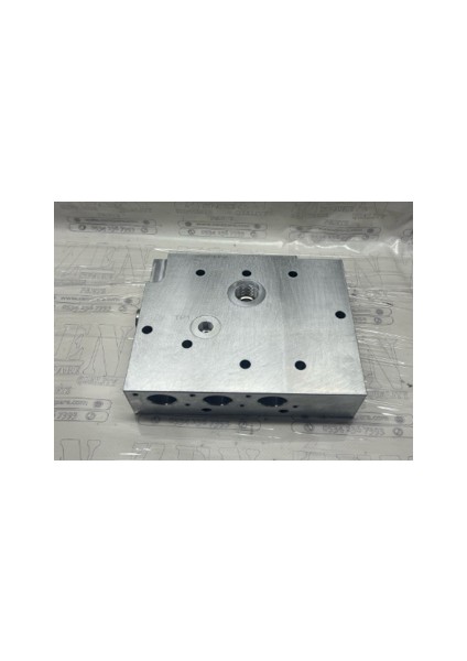 Pilot Manifold Jcb