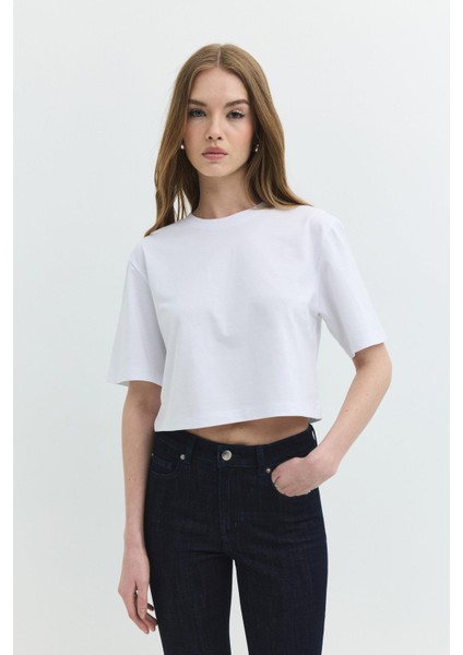 Oversize Crop Fit Bisiklet Yaka Beyaz Kadın T-Shirt fırsatları