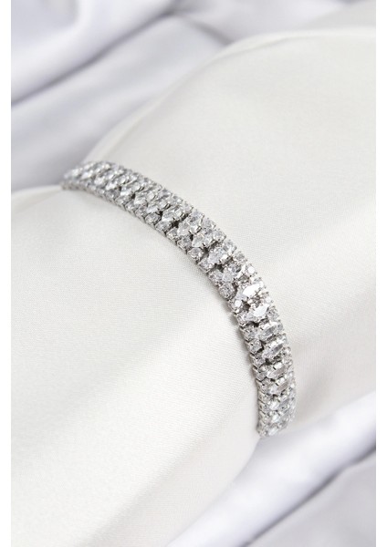 Bfs Pirinç Zirkon Taşlı Tennıs Model Gümüş Renk Asansörlü Kadın Bileklik