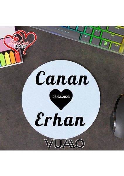Kişiye Özel Isimli, Tarihli ve Kalpli Yuvarlak Mouse Pad 19.5 Cm, Kaymaz Taban - Baskılı Mousepad