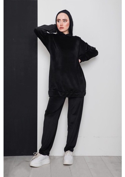 Tesettür Kapüşonlu Siyah Parlak Kadife Sweatshirt ve Geniş Paça Alt Üst Takım