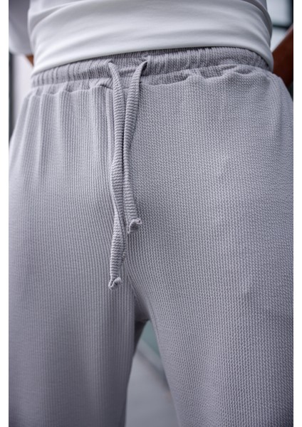 Erkek Gri Renk Burgu Desen Örme Kumaş Baggy Pantolon fırsatları