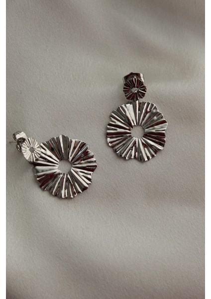 Vıp Çelik Çiçek Model Sallantılı Küpe modelleri