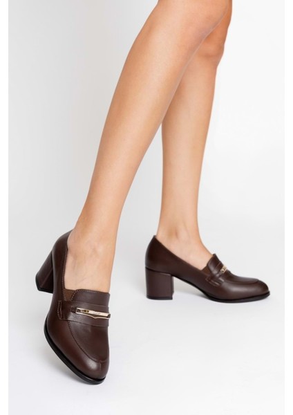 Kadın Hakiki Deri Tokalı Şık Topuklu Ayakkabı - Kahve