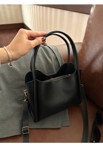 Kadın Üç Bölmeli Özel Tasarım Çıkarılabilir Makyaj Çantalı Suni Deri El ve Omuz Çantası Rain