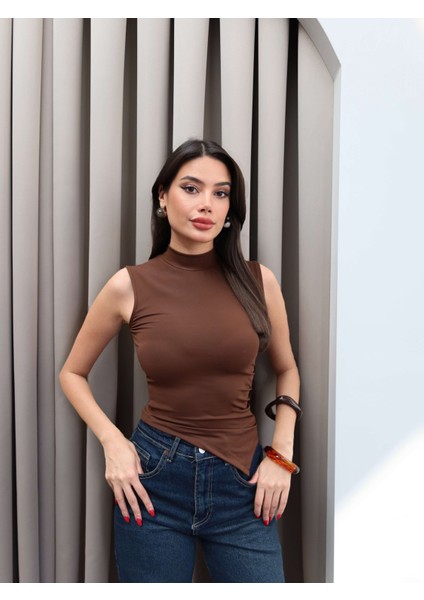 Yarım Balıkçı Yaka Kolsuz Bluz fiyatları
