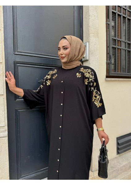 Düğmeli Nakışlı ve Pul Detaylı Elbise