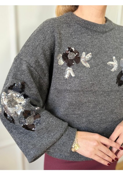 Antrasit Pul Çiçek Desenli Kazak fiyatları