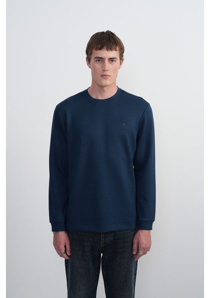 Erkek Göğüs Nakış Bisiklet Yaka Lacivert Sweatshirt fiyatları