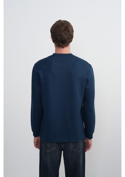 Erkek Göğüs Nakış Bisiklet Yaka Lacivert Sweatshirt