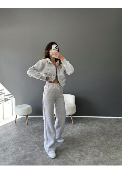 Şardonlu 3 Iplik Kumaş Kapüşonlu Crop Ceket ve Bel Lastikli Pantolon Takım