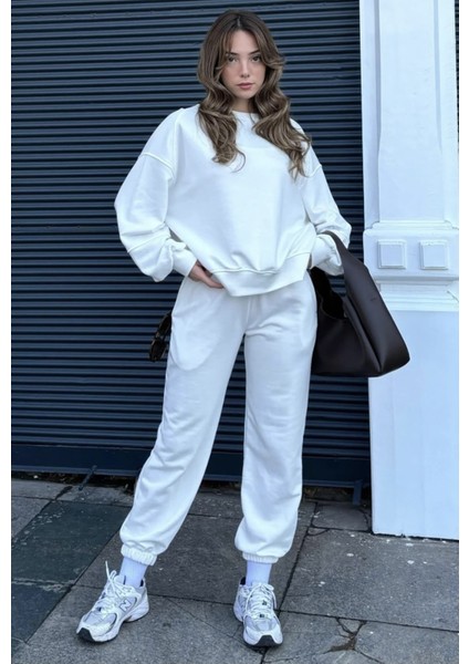 Şardonlu 3 Iplik Kumaş Bisiklet Yaka Sweatshirt ve Bel Lastikli Pantolon Takım
