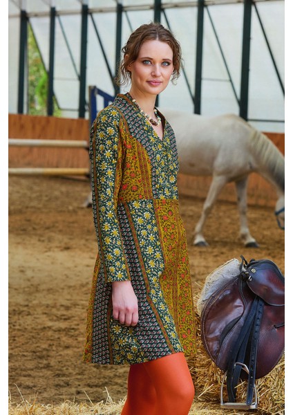 Hakim Yaka Düğme Detaylı Bağlamalı Uzun Kollu Elbise fırsatları