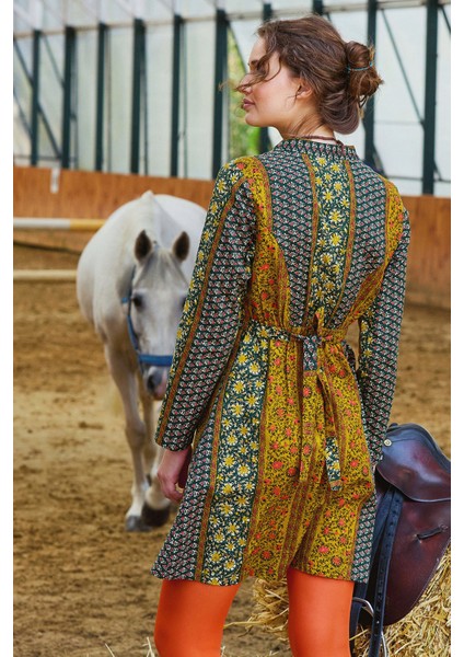 Hakim Yaka Düğme Detaylı Bağlamalı Uzun Kollu Elbise indirimleri