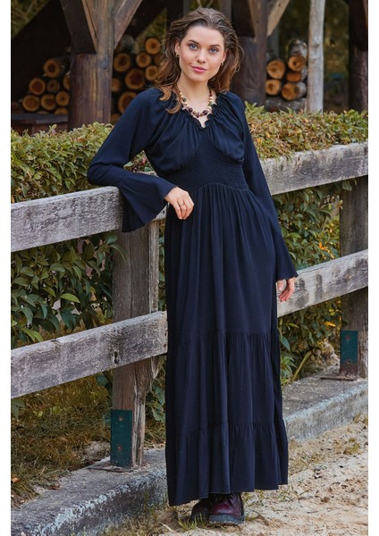 Yakası Lastikli Ispanyol Kol Kışlık Elbise