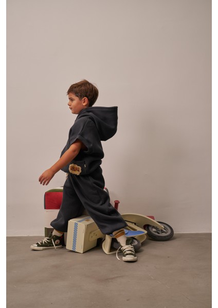 Koyu Gri Nakışlı Cepli Hoodie Takım indirimleri