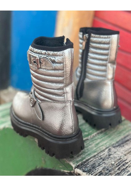 Kız Çocuk Bot, Çocuk Kaymaz Tabanlı Bot, Fermuarlı Çocuk Bot modelleri