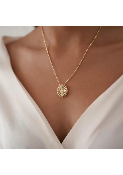 Punto Çiçek Altın Kolye