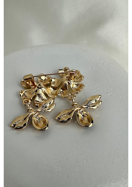 Altın Rengi Çiçek Detay Taşlı Arı Broş (4cm) fiyatları