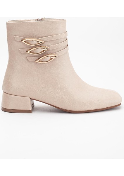 Kadın Kısa Topuklu Bot Bej Suni Deri Küt Burun Metal Tokalı modelleri