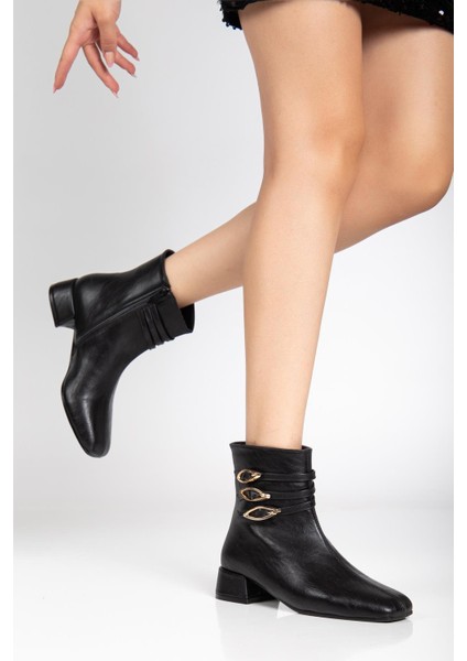 Kadın Kısa Topuklu Bot Siyah Suni Deri Küt Burun Metal Tokalı fiyatları