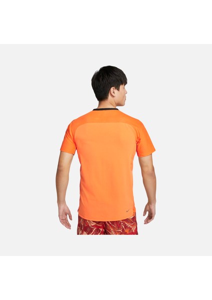 DV9305 885 Nike Dri-Fit Trail Solar Chase Running Short-Sleeve Erkek T-Shirt fiyatları