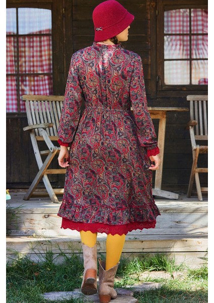 Düğme Detaylı Dantelli Uzun Kollu Elbise indirimleri