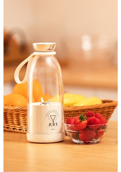 Taşınabilir 500 ml Mini Meyve Karıştırıcı, Şarjlı ve Pratik Kullanım Sağlar.