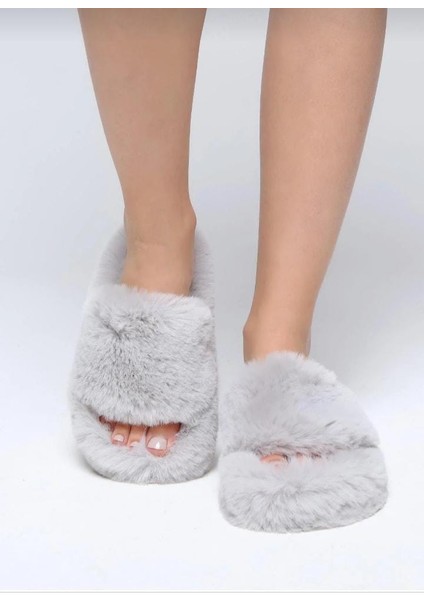 Kutox Kışlık Kadın Ev Terliği fırsatları