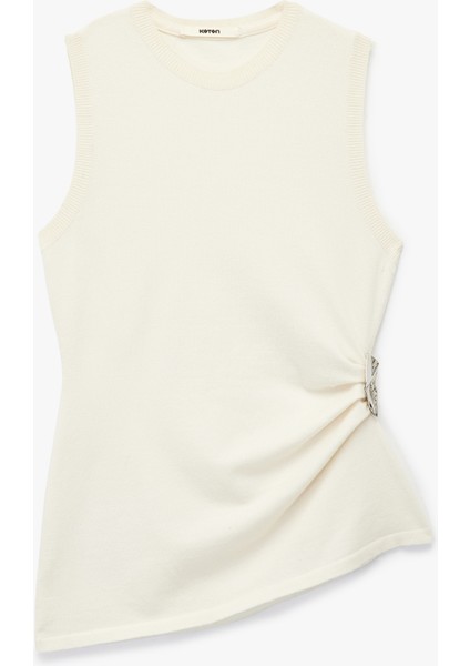 Aksesuar Detaylı Bisiklet Yaka Kolsuz Triko Bluz