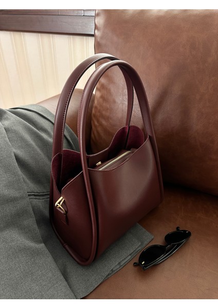 Kadın Üç Bölmeli Özel Tasarım Çıkarılabilir Makyaj Çantalı Suni Deri El ve Omuz Çantası Rain modelleri