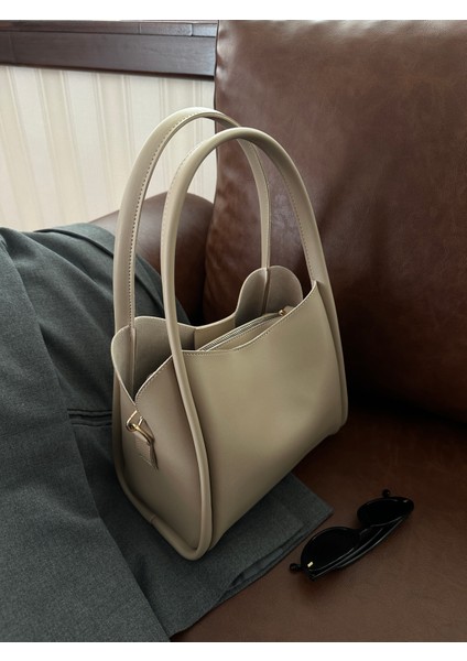 Kadın Üç Bölmeli Özel Tasarım Çıkarılabilir Makyaj Çantalı Suni Deri El ve Omuz Çantası Rain fırsatları