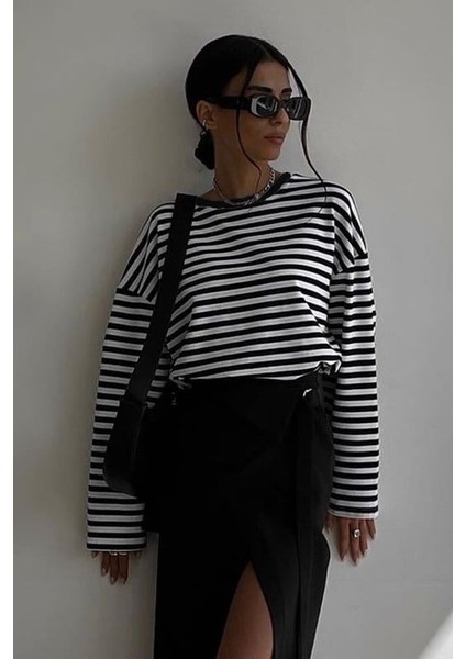 Siyah Çizgili Sweatshirt MG2572 indirimleri
