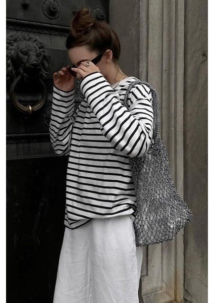 Beyaz Çizgili Sweatshirt MG2572