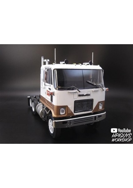 1230 1/25 Ölçek, Gmc Astro 95 Semi Tractor (Miller Beer), Plastik Çekici Maketi modelleri