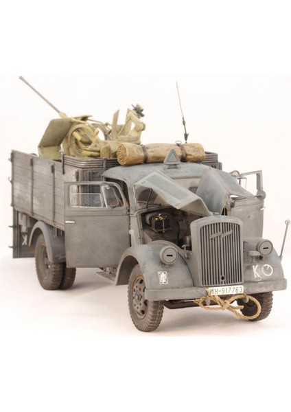 DRAGON 6828 LKW 3t 4x2 Opel Blitz 2cm Flak 38 Ätzteile 1:35 EUR 49,99