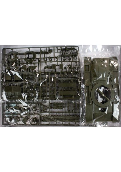 13296 1/35 Ölçek, Amerikan Army M60A2 Patton Tankı, Plastik Model Kiti modelleri