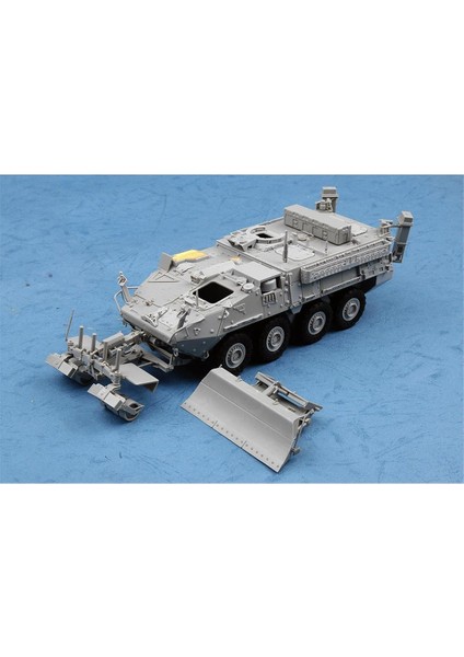 01574 1/35 Ölçek, M1132 Stryker Mühendis Ekibi Aracı ve Lwmr-Mayın Temizleme Aparatı, Plastik Model Kiti fiyatları